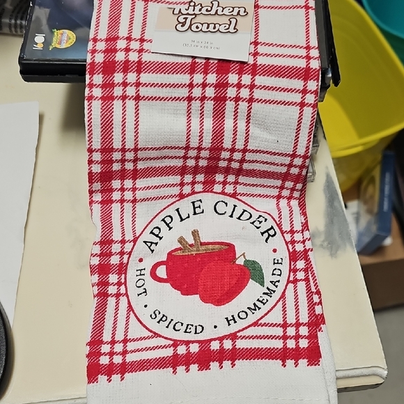 Other - Nwt Apple Cidee Hot Spiced Homemade Plaid Kitchen Towel